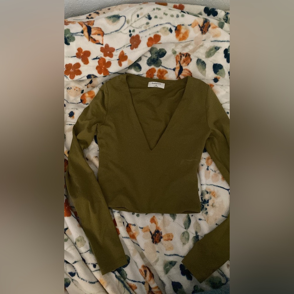 Aritzia Olive Green Long Sleeve V-Neck